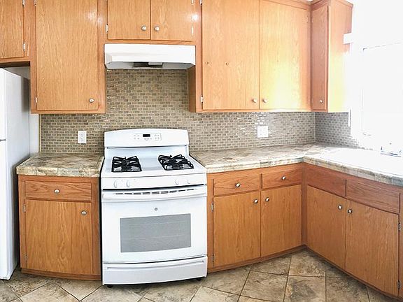 2nd image of 1805 El Cerrito Pl #404
