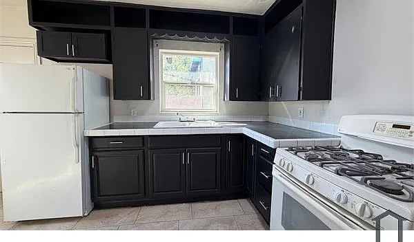 1129 E Fairmount Ave #2 — Photo 4