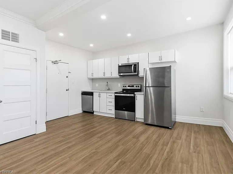 132 Dalhousie St #302 — Photo 4