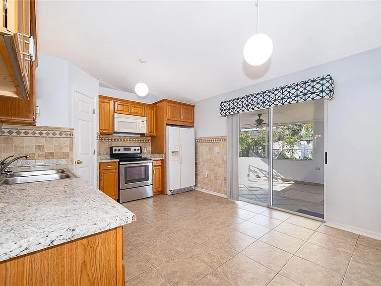 611 Baldwin Dr — Photo 6
