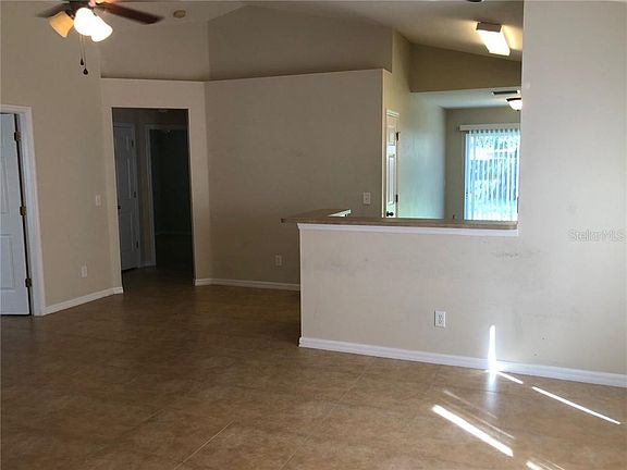 2nd image of 10415 Lakeside Vista Dr