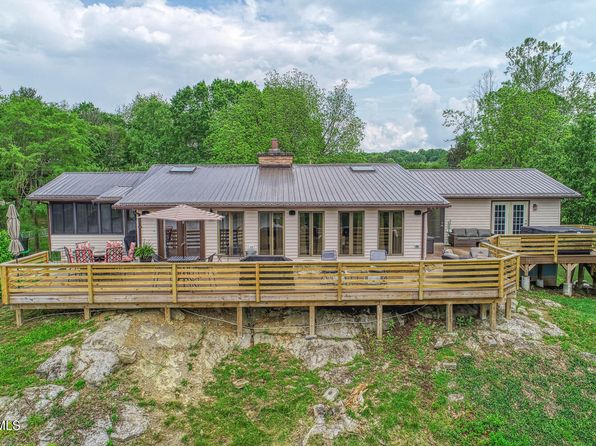412 Crussell Rd, Piney Flats, TN 37686