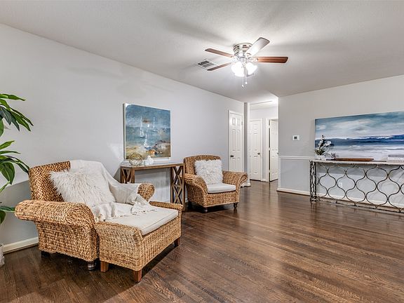 3rd image of 2600 San Marcus Ave