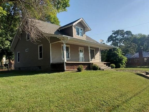 4th image of 1403 3rd St