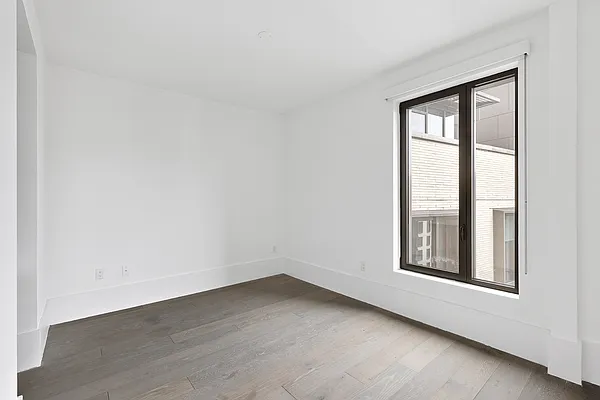 Rented by Compass | media 9