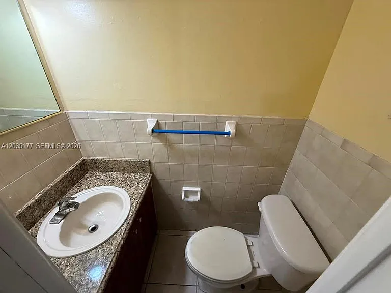 5 Olive Dr #12 — Photo 6