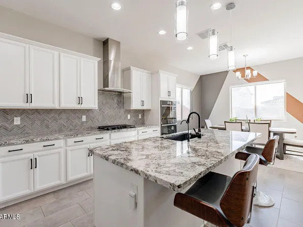 8841 W WAGON WHEEL Drive, Glendale, AZ 85305