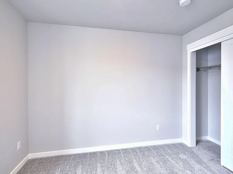 5443 SE Logan Ln — Photo 22