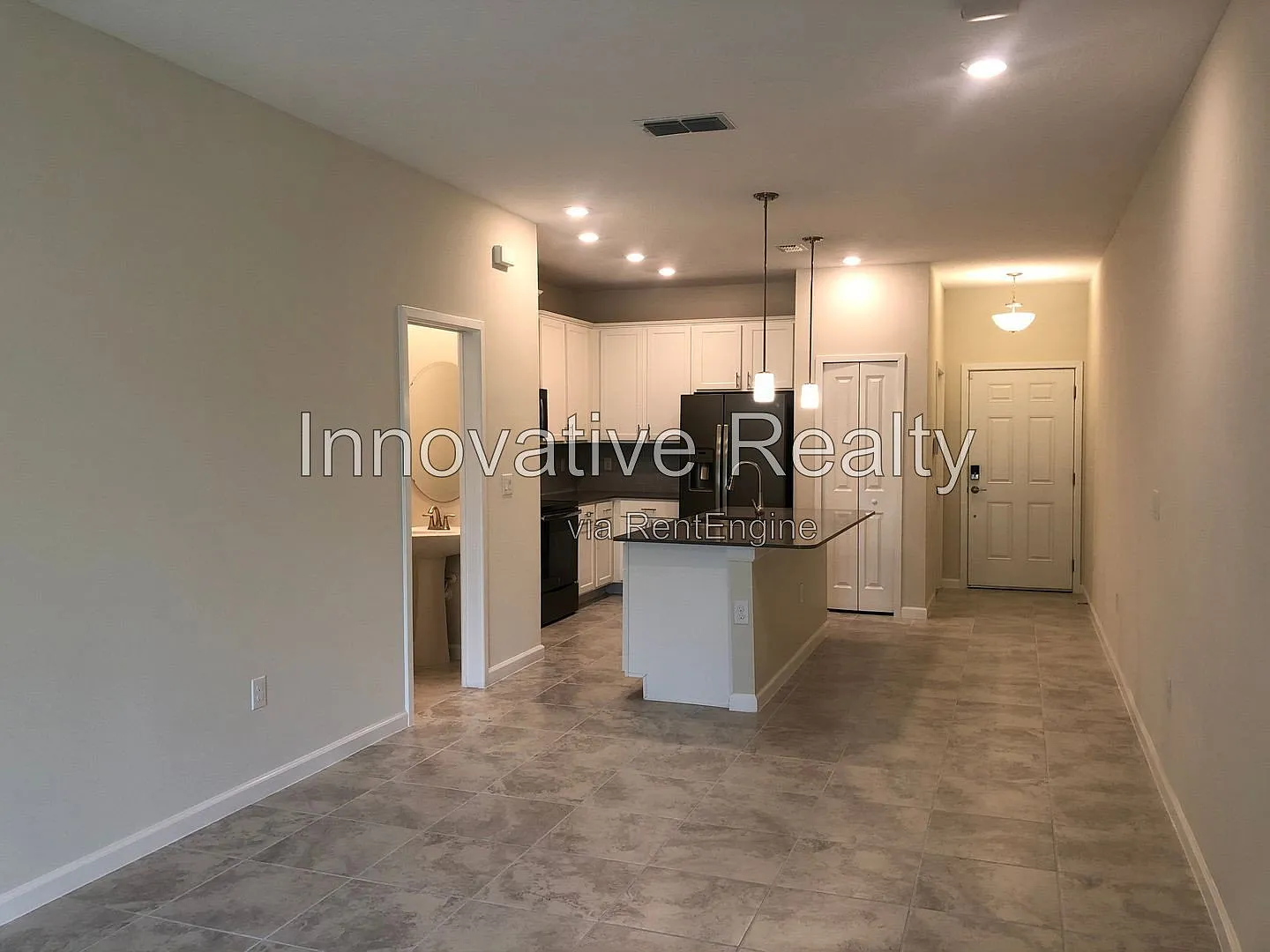 3 bed, 2.5 bath, 1284 sqft, $2,285 — Photo 3