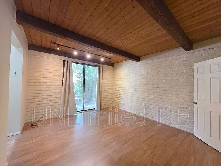 355 Canyon Diablo Rd — Photo 13
