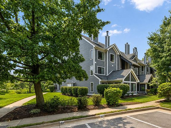 3rd image of 6003 Ellesmere Ct Unit H