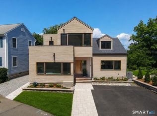 34 Howard Ave, Branford, CT 06405