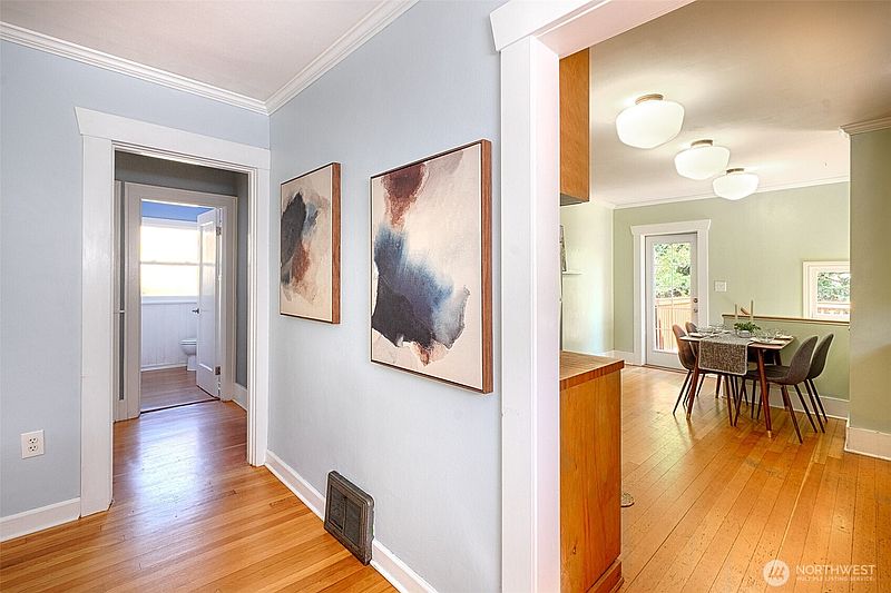 4th image of 7032 22nd Avenue NW