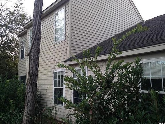 2nd image of 6 Lake Linden Place
