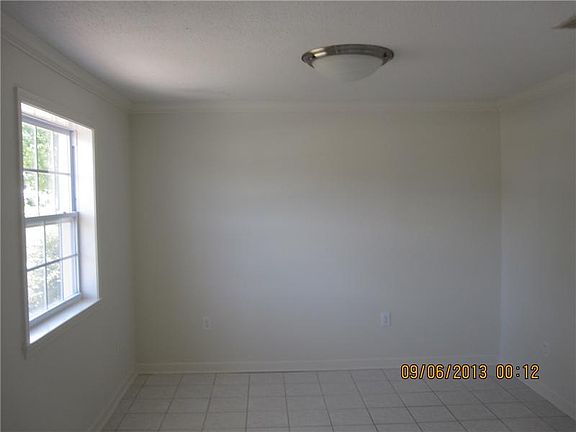 3rd image of 4177 E Loyola Dr