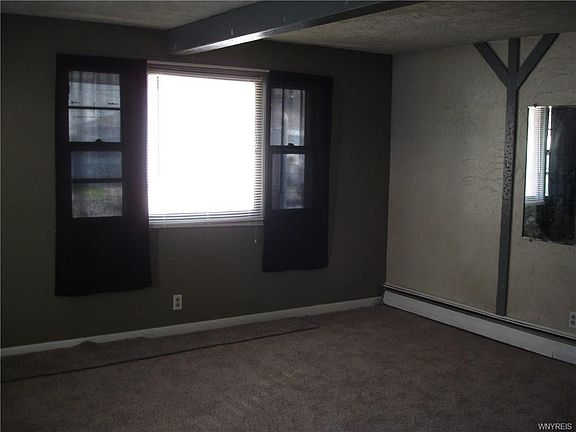 4th image of 77 6th Ave
