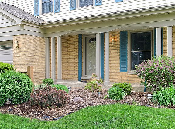 3rd image of 2281 Woodland Cir