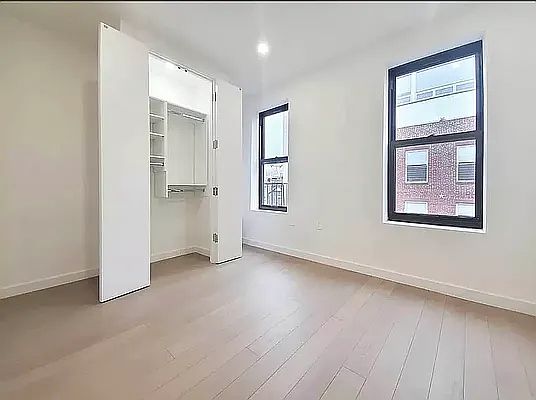 5th image of 15 Wyckoff St APT 17