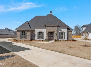 175 N Canal Dr, Bossier City, LA 71111