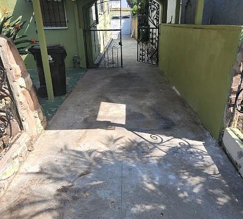 2nd image of 7834 Brighton Ave