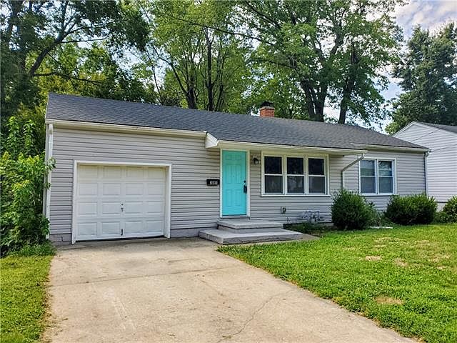 1st image of 305 E Golden Ln
