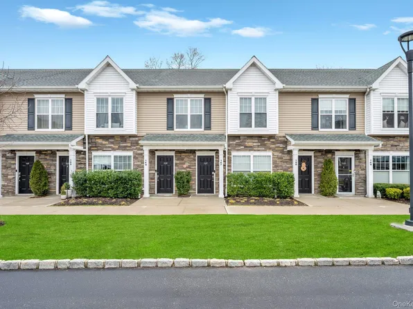 147 Ashley Court, Central Islip, NY 11722