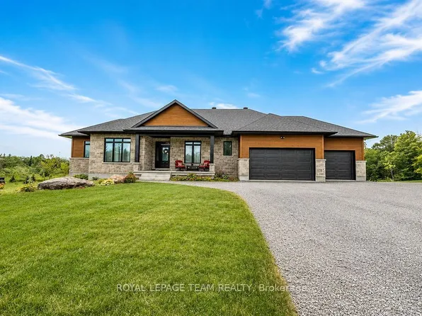 80 Raymond Luhta Cres, McNab/braeside, ON K7S 3G8