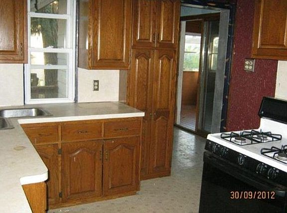 2nd image of 3258 Vincent Ave N