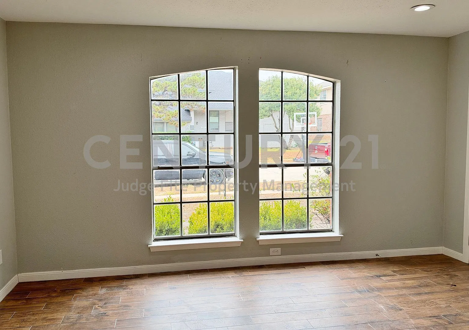 3-Bedroom, 2.5-Bath Duplex in Frisco For Rent! — Photo 2