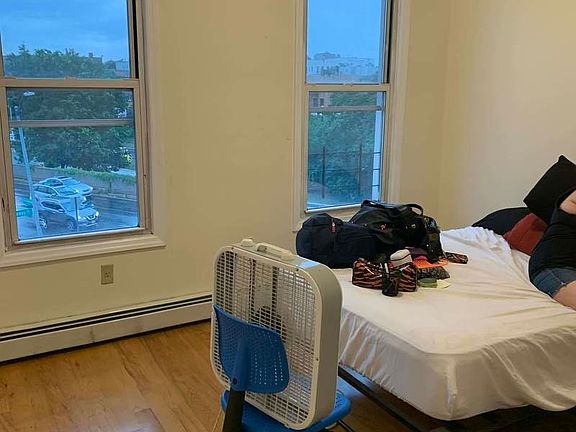 4th image of 2368 Steinway St APT 2R