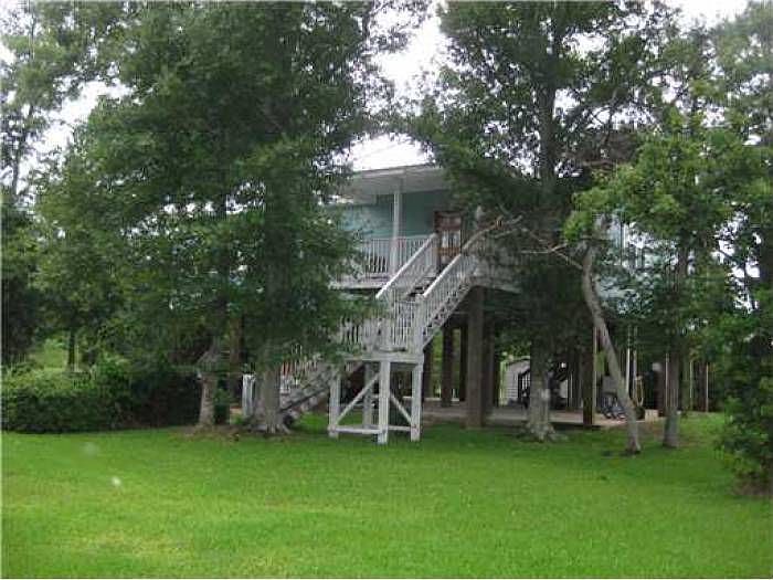 1st image of 400 Graveline Rd