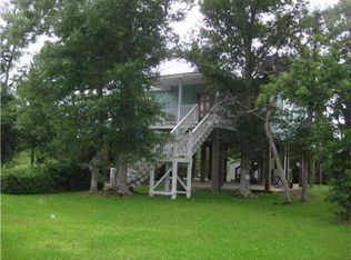 400 Graveline Rd, Gautier, MS 39553