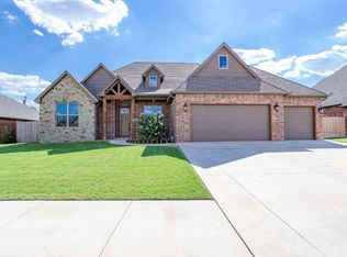 1323 Crimson Dr, Weatherford, OK 73096