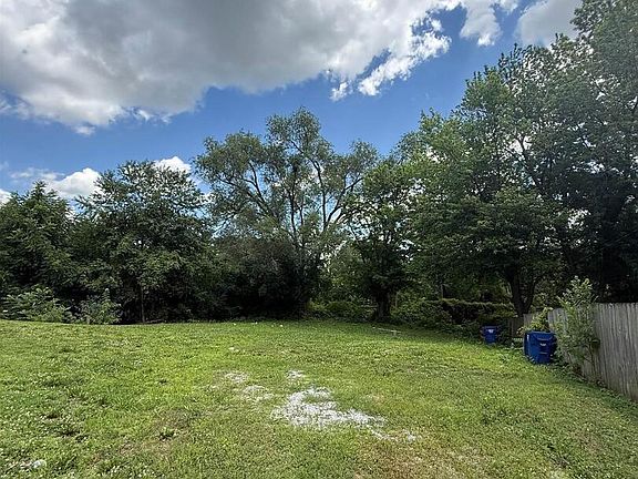 4th image of 1501 Bridge Ave