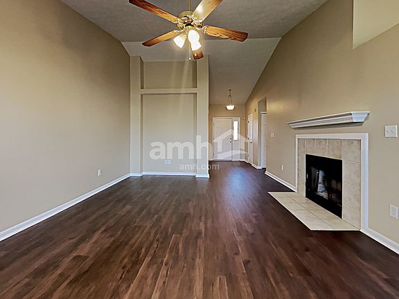 2nd image of 945 Halyard Dr