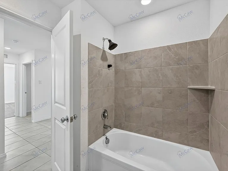 1507 Trick Riding Way — Photo 15