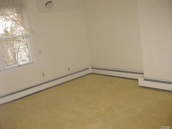 5th image of 107 Saint Marks Pl