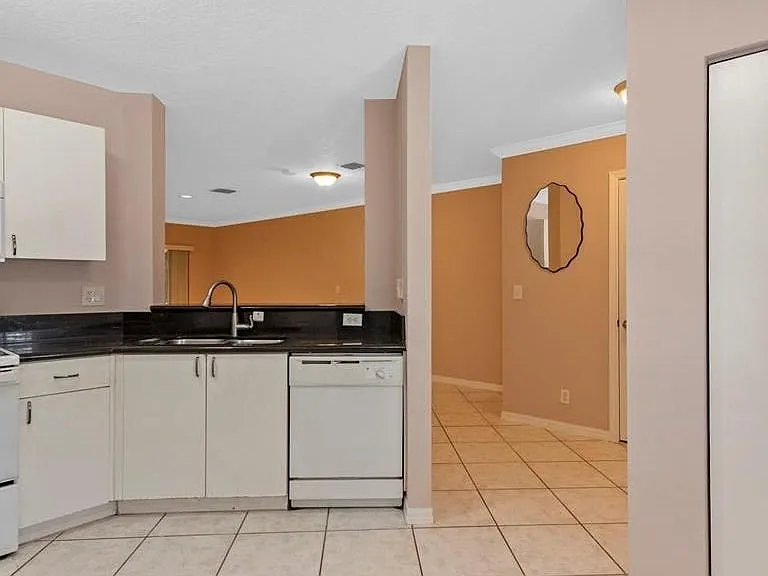 1186 SW 44th Ave — Photo 72