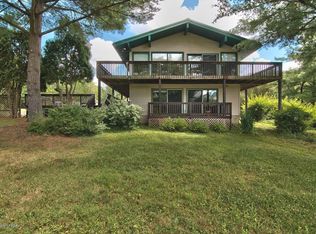 9 Spring Lake Dr, East Stroudsburg, PA