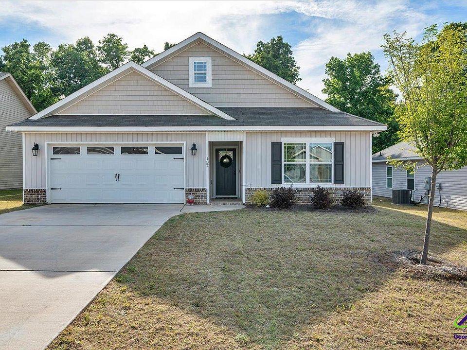 1st image of 137 Red Tail Cir