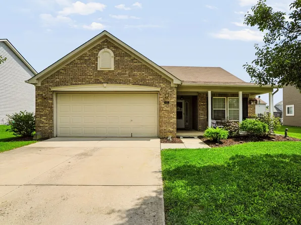 6171 N Woods Edge Dr, McCordsville, IN 46055