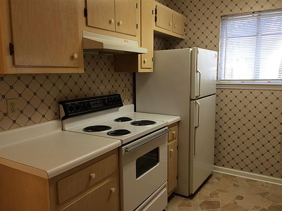 5th image of 3126 Hotchkiss Ln #A