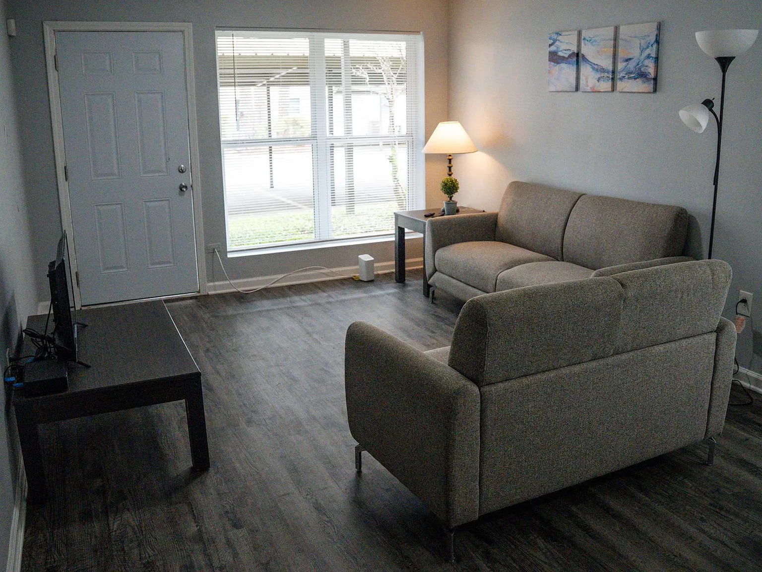 Oak Lane Apartments — Photo 3