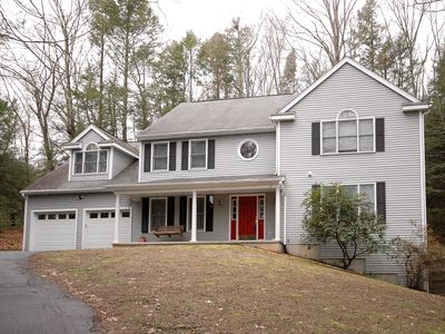 7 Farm Field Ridge Rd, Sandy Hook, CT, 06482