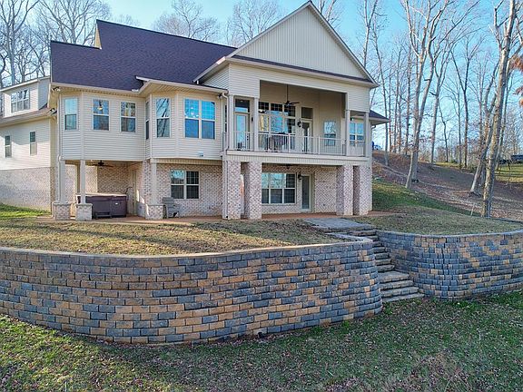 2nd image of 198 Sourwood Ln