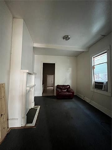 2nd image of 1511 Dumaine St