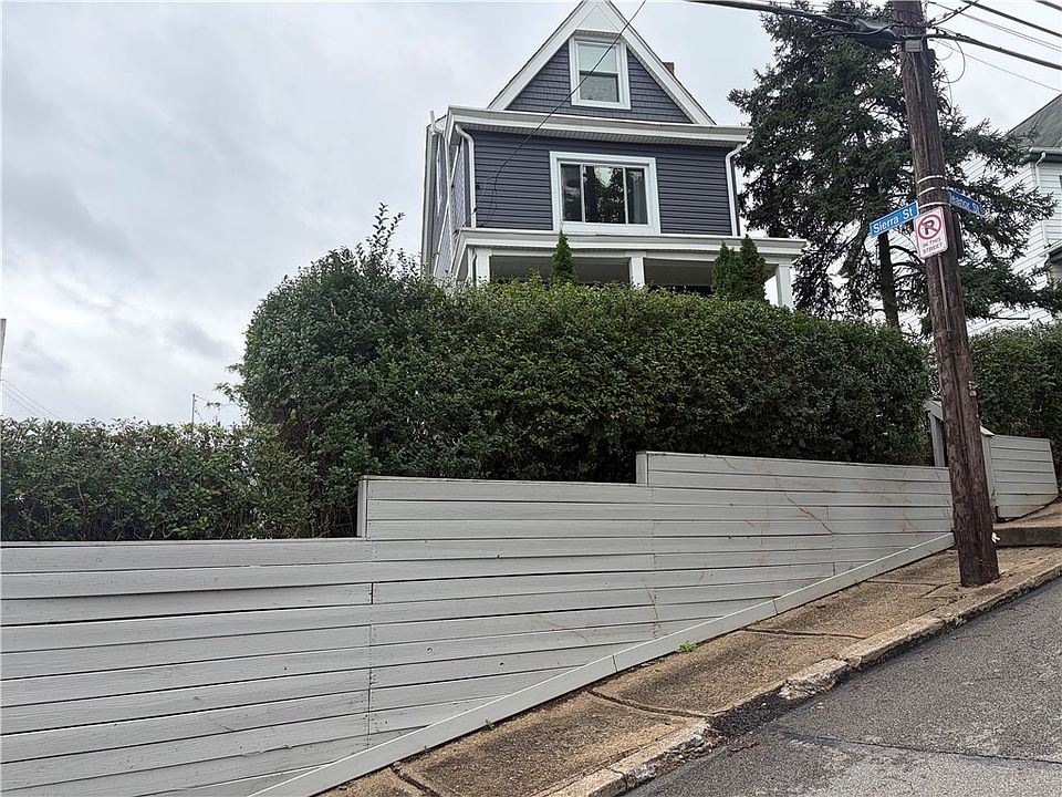 1st image of 919 Eleanor St