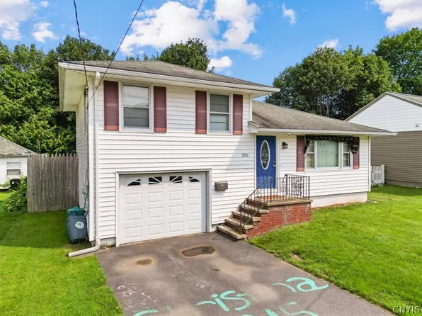 255 S 4th Ave, Ilion, NY 13357