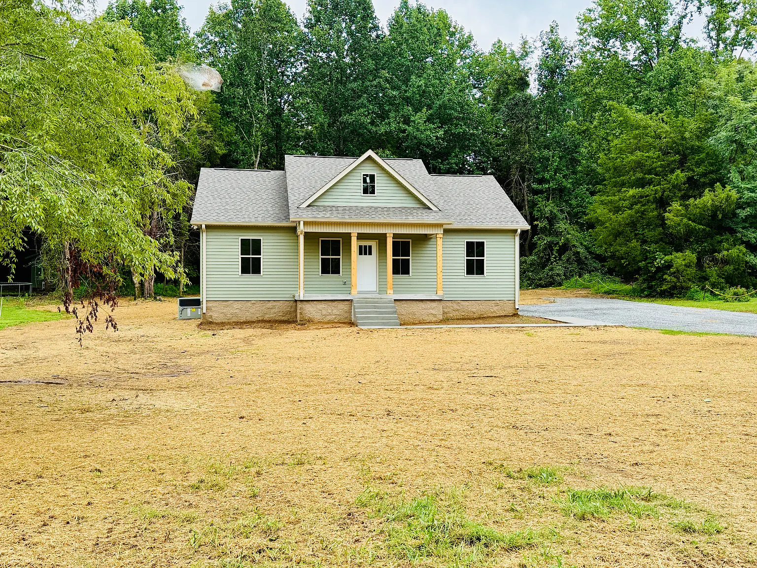 3 bed, 1260 sqft, $1,895 — Photo 2