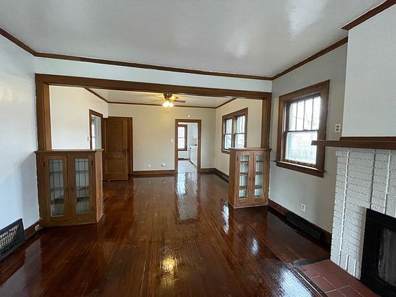 2nd image of 620 Lindsey St